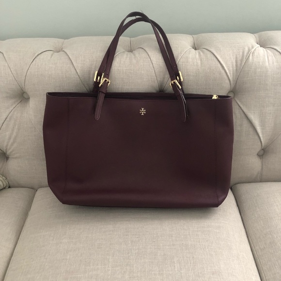 Tory Burch Handbags - Tory Burch York Tote- Large